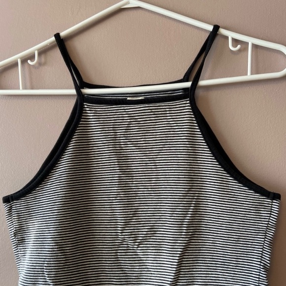 Garage Women’s Black & White Striped Sleeveless Crop Top - Picture 7 of 9